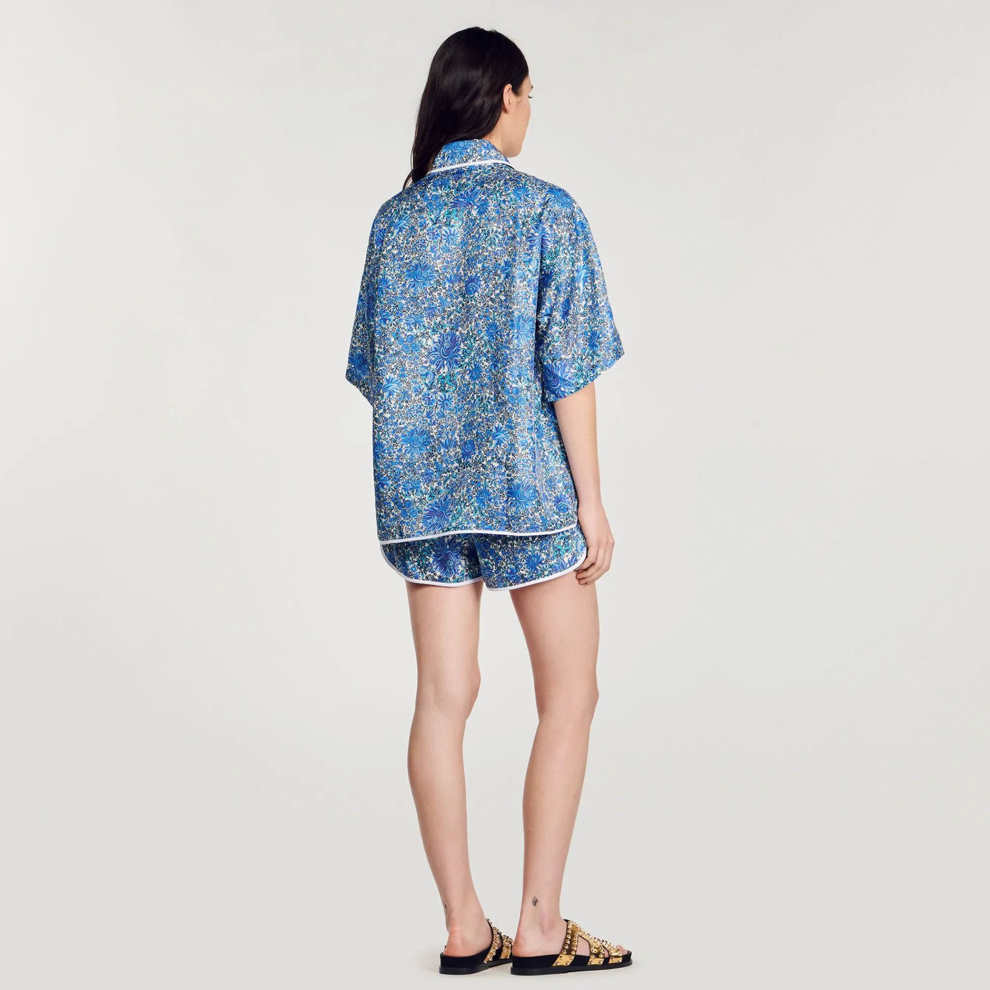 camisa_ancha_de_seda_con_flores_4.webp Conjuntos<Sandro Paris Camisa Ancha De Seda Con Flores