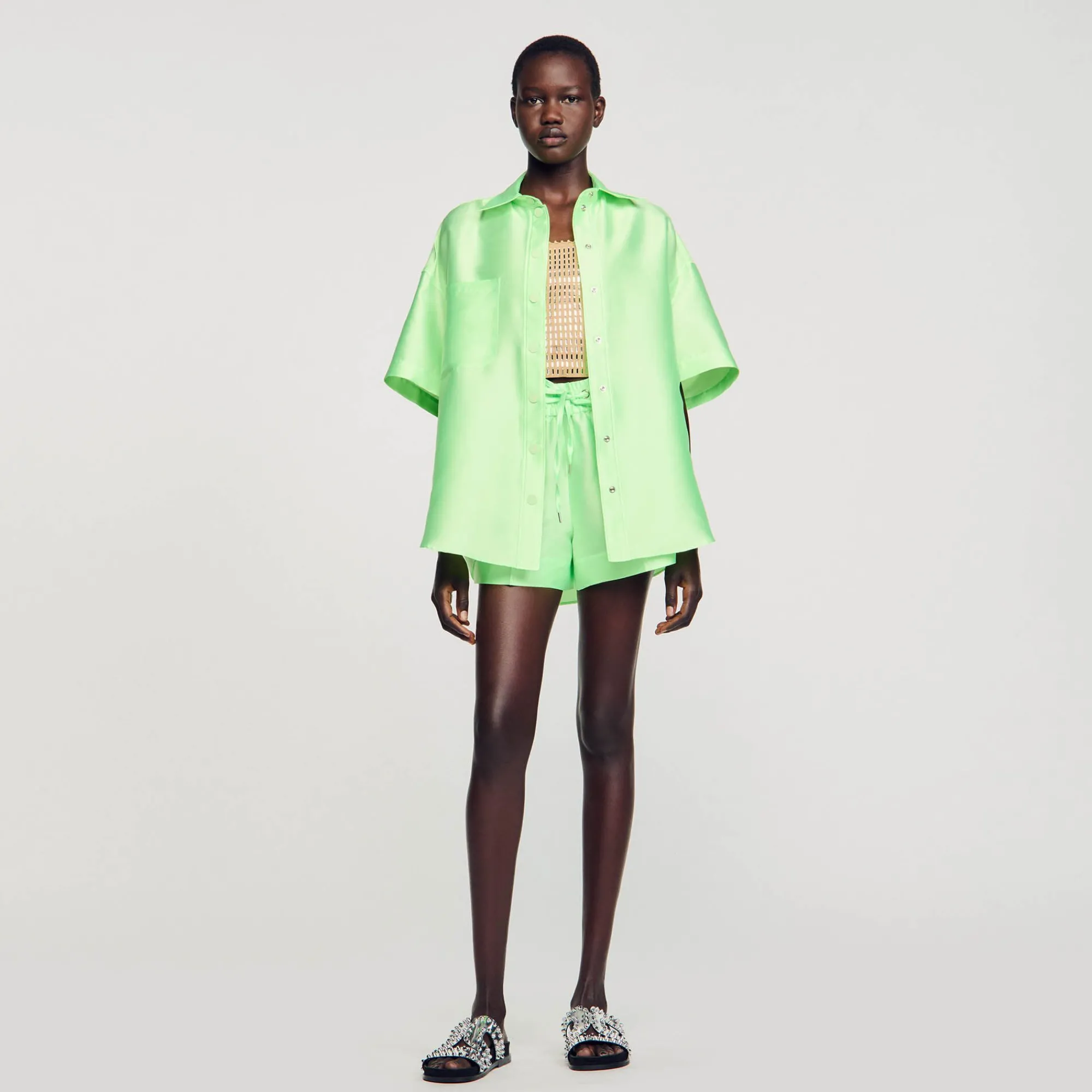 camisa_oversize_satinada_1.webp Conjuntos<Sandro Paris Camisa Oversize Satinada