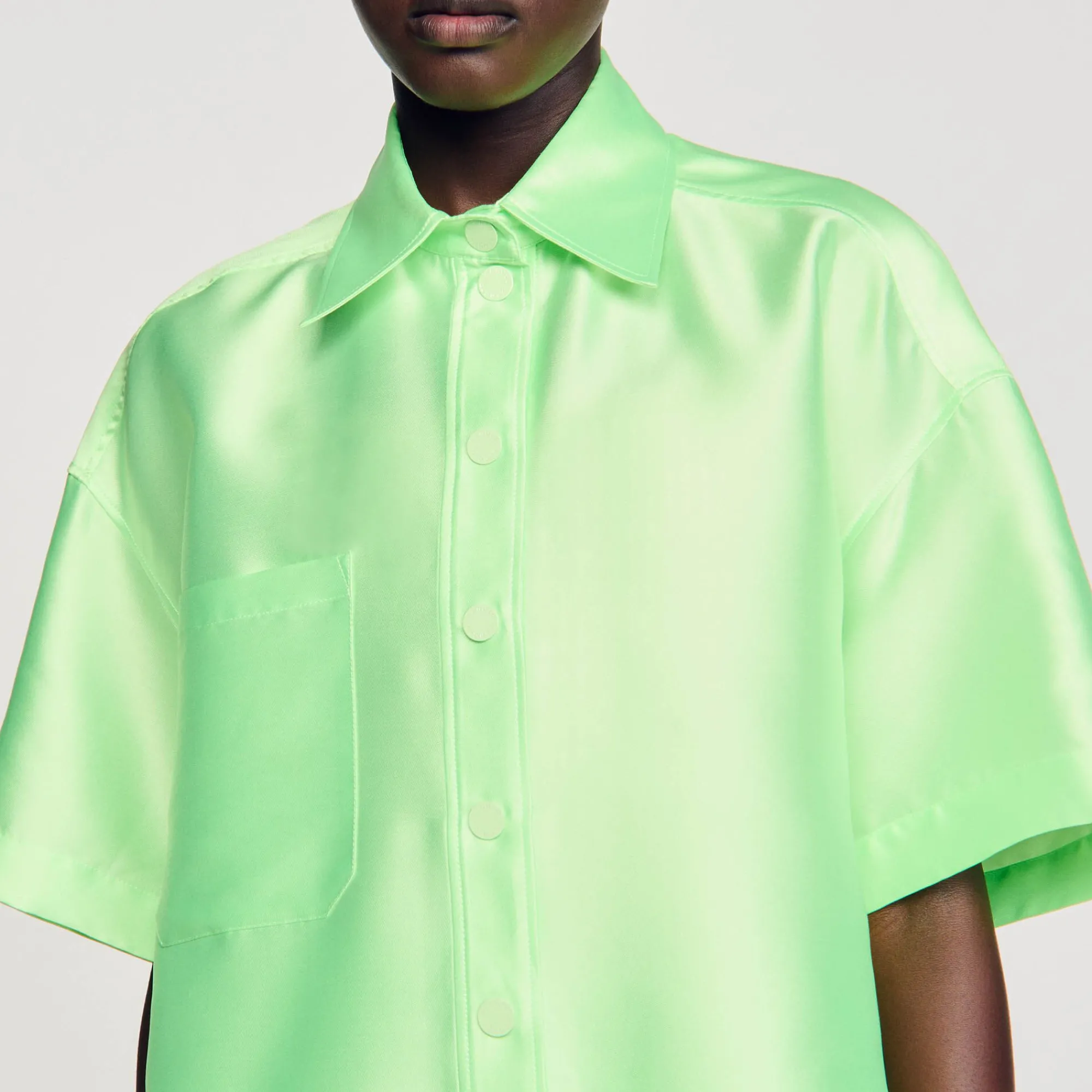 camisa_oversize_satinada_2.webp Conjuntos<Sandro Paris Camisa Oversize Satinada