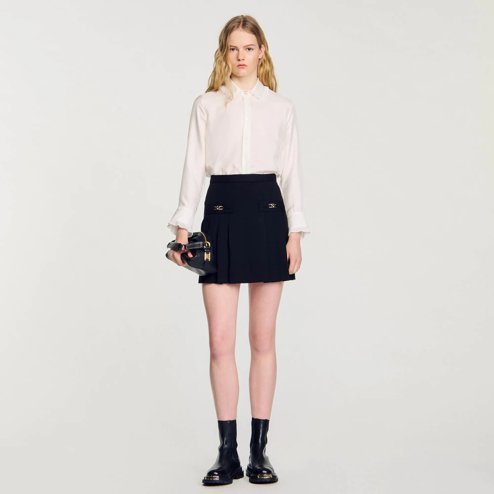 falda_corta_con_pliegues_pespunteados_0.webp Faldas & Shorts<Sandro Paris Falda Corta Con Pliegues Pespunteados