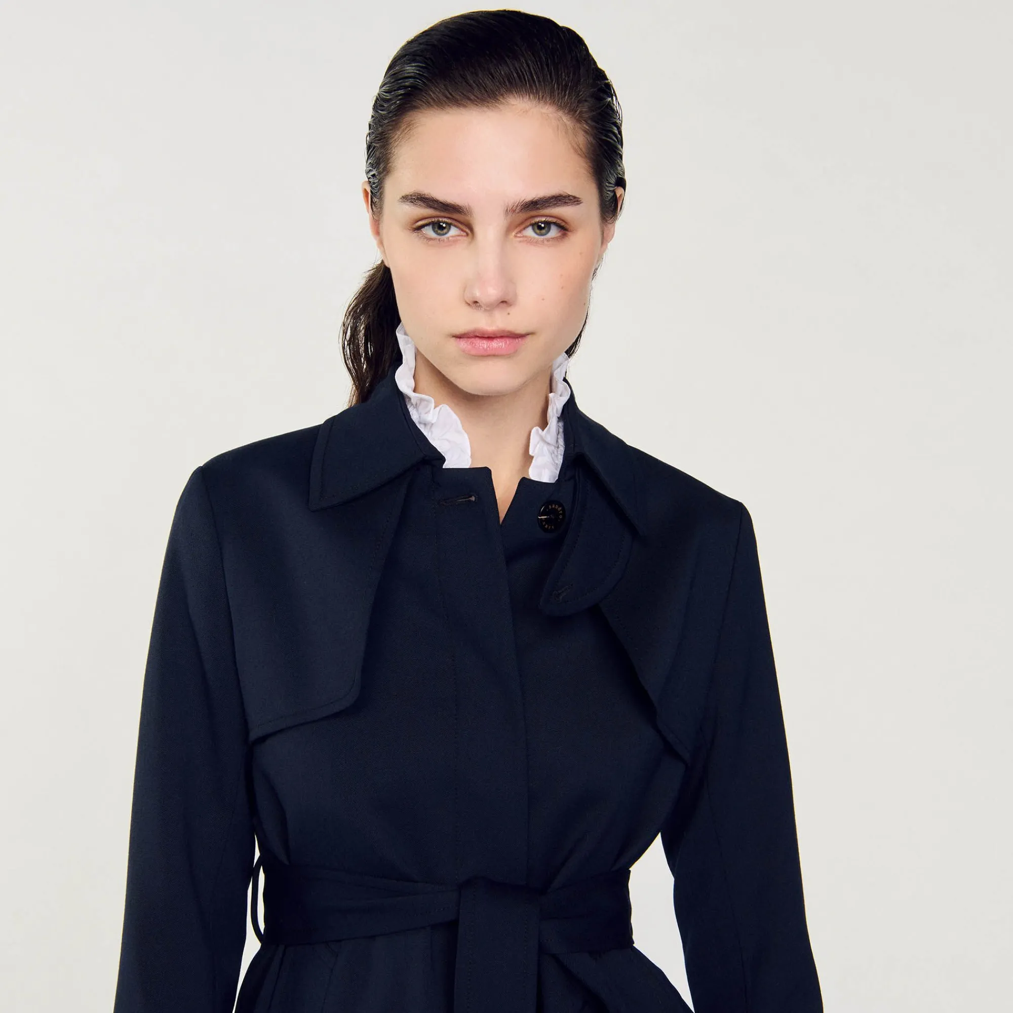 gabardina_con_inserto_plisado_2.webp Abrigos<Sandro Paris Gabardina Con Inserto Plisado
