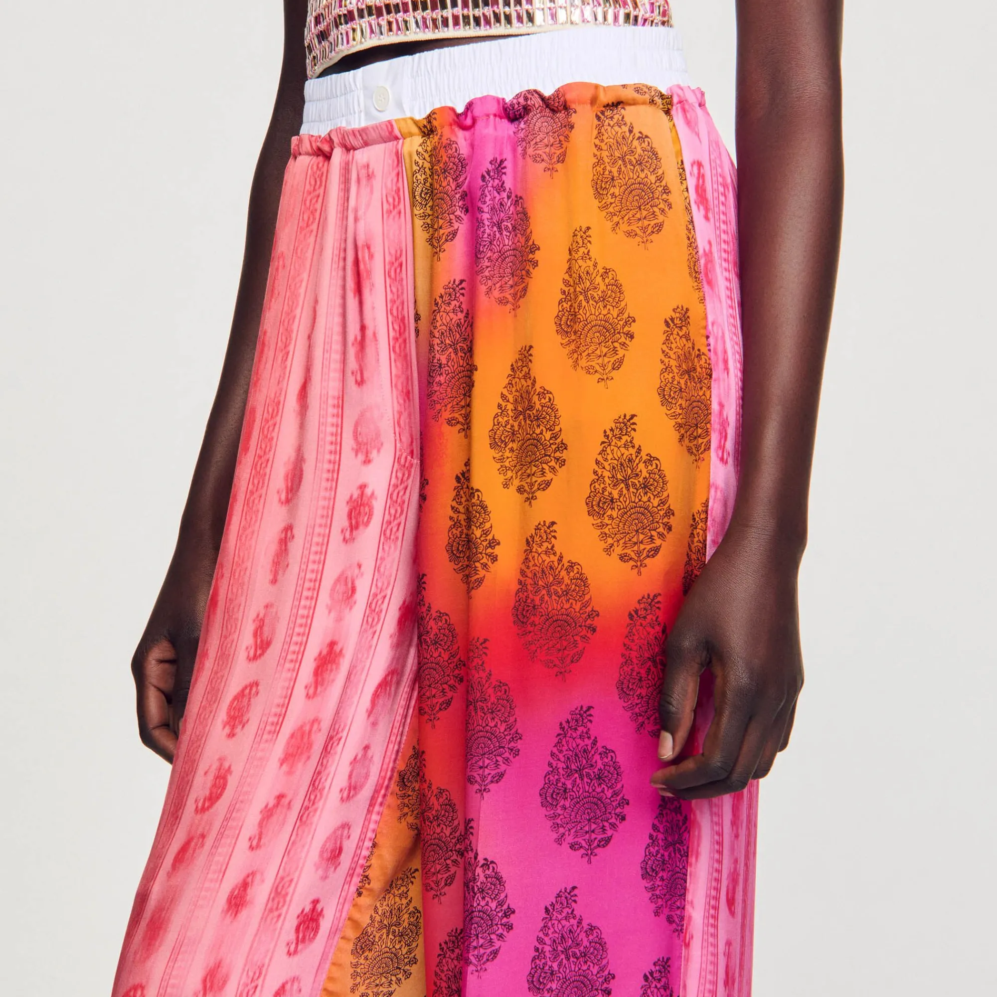 pantalon_ancho_estampado_2.webp Pantalones<Sandro Paris Pantalon Ancho Estampado
